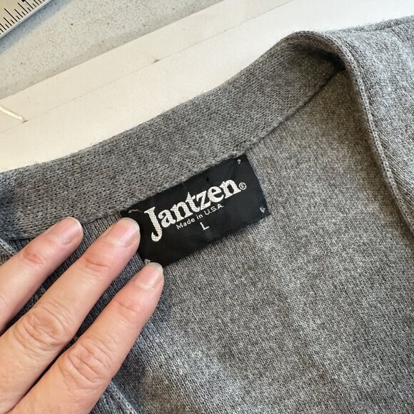Vintage Jantzen Gray Cardigan Sweater 100% Orlon Acrylic Size Large USA Unisex - Picture 3 of 9